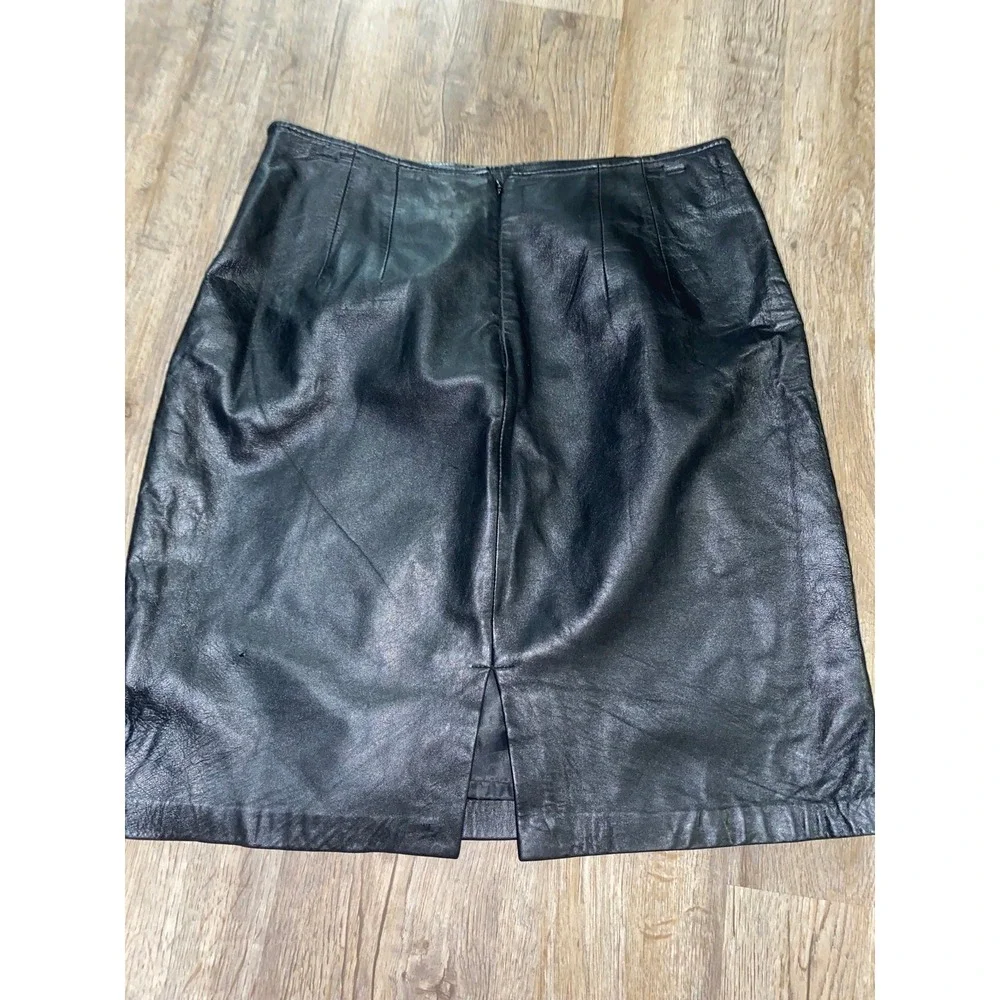 Croft and Borrow Lambskin Skirt, Black,‎ sz 8